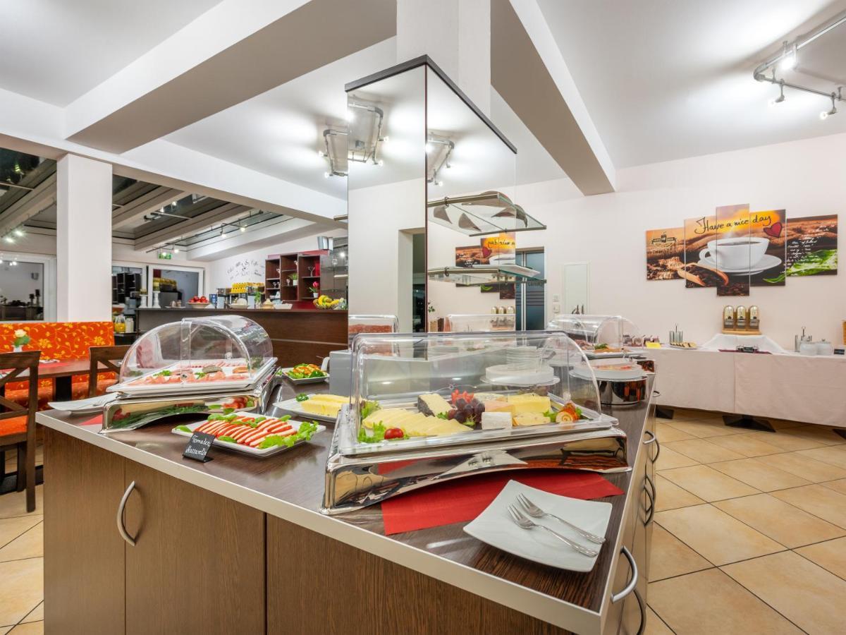 Hotel Haefner Bad Schönborn Zewnętrze zdjęcie