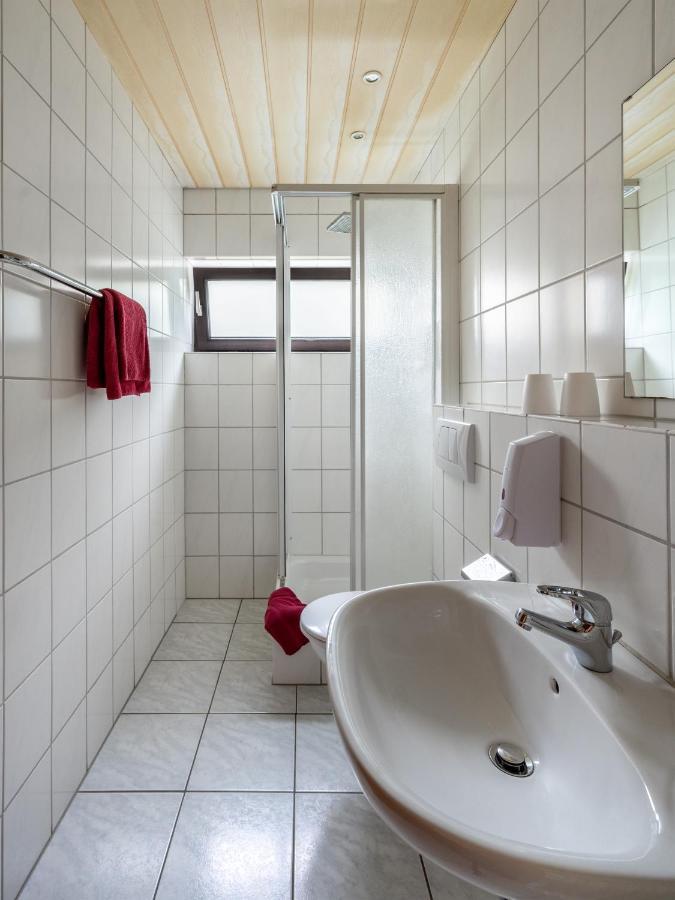 Hotel Haefner Bad Schönborn Zewnętrze zdjęcie